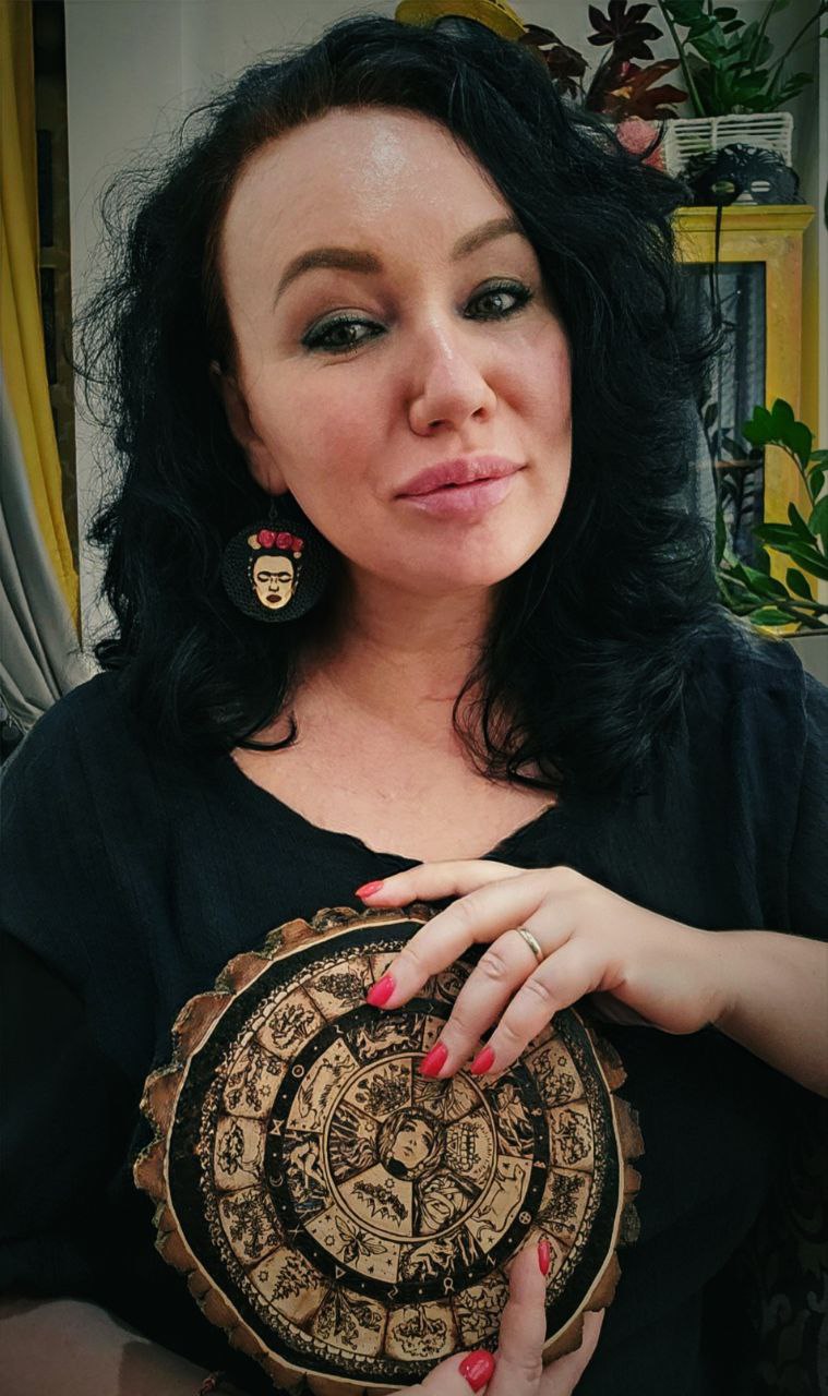 Лия Юсупова, таролог и ясновидящая
